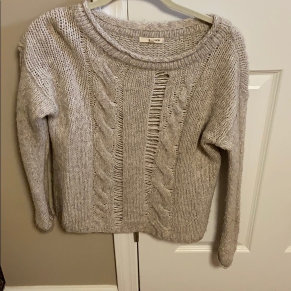 Sweater - Picture 1 of 3